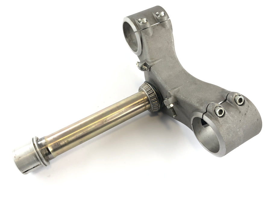 Ducati 1098 S H7 [2009] - fork bridge below