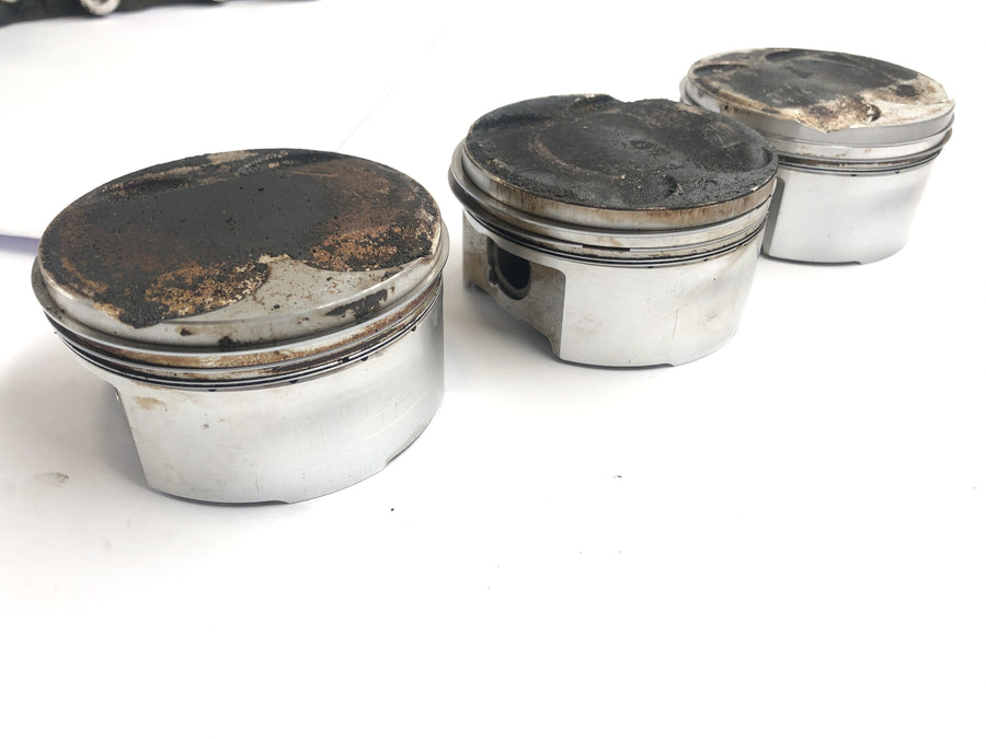 Triumph Speed ​​Triple 955i [1999] - Engine housing empty housing with piston