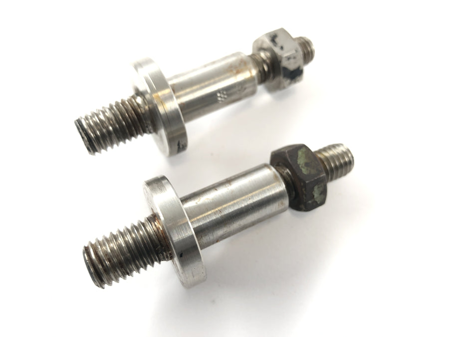 Moto Guzzi V7 Special [1971] - Bolt spacer bolt mounting shock absorber rear wheel