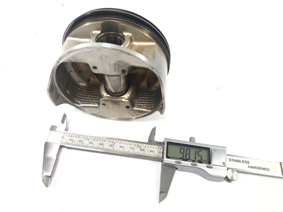 Kawasaki VN 1500 Classic VNT50D [2001] - cylinder Kit cylinder with pistons at the back