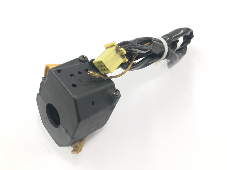 Suzuki GSX R 1100 GU74C [1987] - Handlebar switch left switch unit light indicator