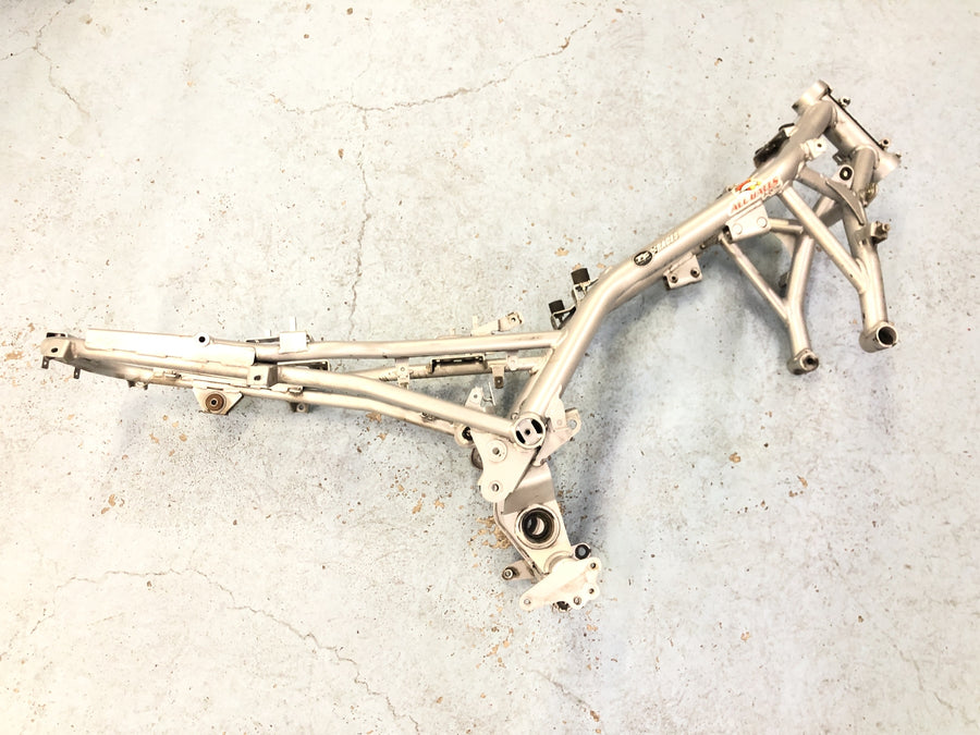 Moto Guzzi Stelvio 1200 8V [2016] - Frame main frame with papers