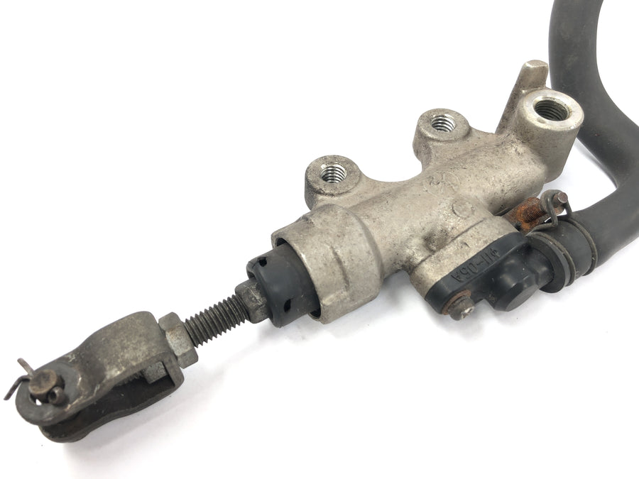 Suzuki GSX R 1100 GV73B [1990] - Bremspumpe hinten