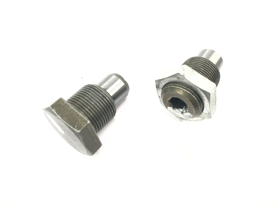 Suzuki Intruder VL 1500 AL [2000] - swingarm axle swingarm bolt