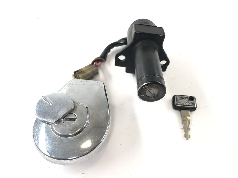 Honda CBX 650 E RC13 [1983] - Ignition lock tank lock