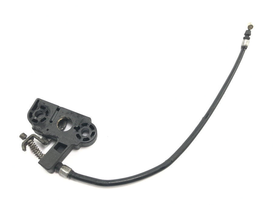 Triumph Adventurer 900 T309RT [1998] - Seat lock with Bowden cable
