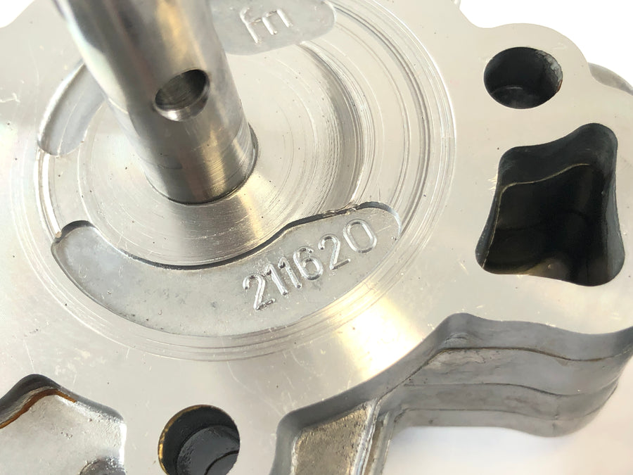 Aprilia RSV 1000 RR Factory [2009] - Pompe à huile