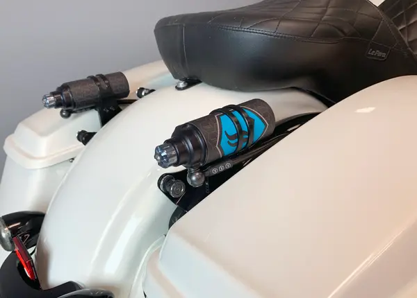 Harley-Davidson FLHXU 1977 Street Glide Ultra 121 [2025] - REVO ARC Remote Reservoir External Mount - Image 8