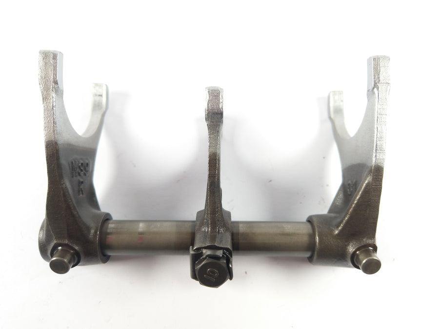 Honda NTV 650 RC33 - Fourchettes de changement de vitesse avec axe