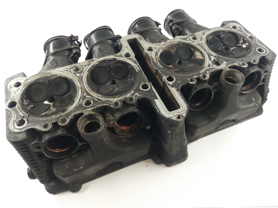 Suzuki GSXR 1100 GV73A [1992] - Cylinder head