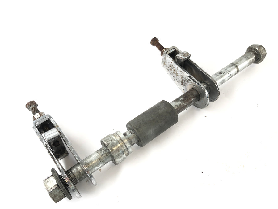 Moto Guzzi GTS 400 [Benelli] - Rear axle with chain tensioner