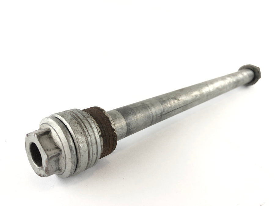 Honda Varadero XL 1000 SD02 [2002] - Rear axle quick release axle