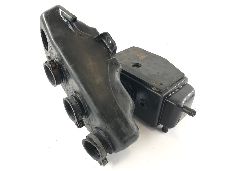 Honda CB 550 F [Super Sport] - Airbox