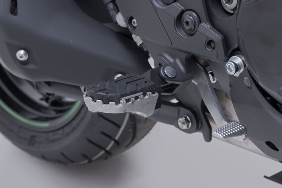 Kawasaki Versys 1100 [2025-2026] - ION Fußrasten-Kit schwarz – Bild 2