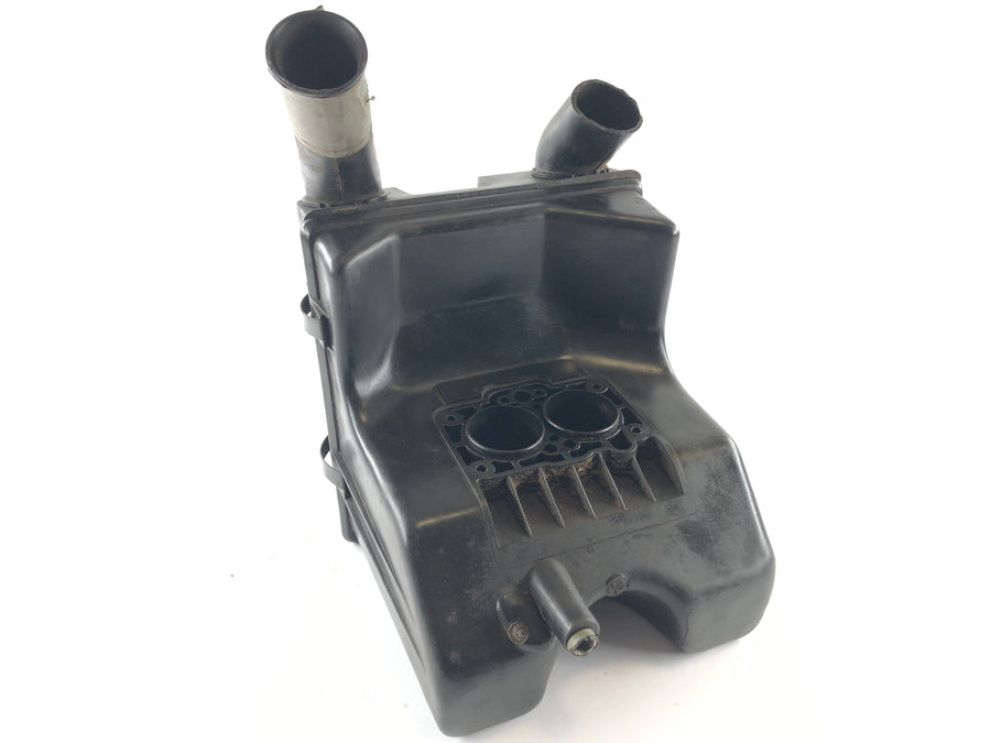Ducati Paso 750 [1990] - Air filter box airbox