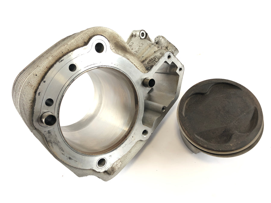 BMW R 1150 GS [2000] - Cylindre avec des pistons à droite