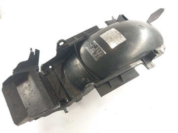 Honda ST 1100 SC26 Pan European [1990] - Carénage intérieur de roue arrière