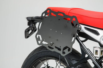 [SW-MOTECH] - Support latéral universel à gauche pour supports latéraux SLC – Figure 1