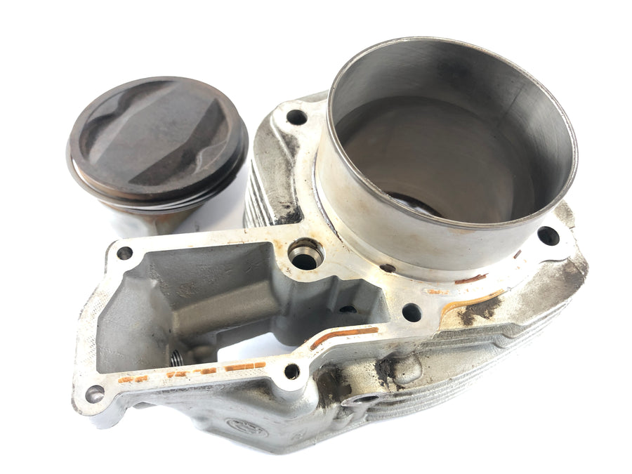 BMW R 1150 GS [2000] - Cylindre avec des pistons à droite