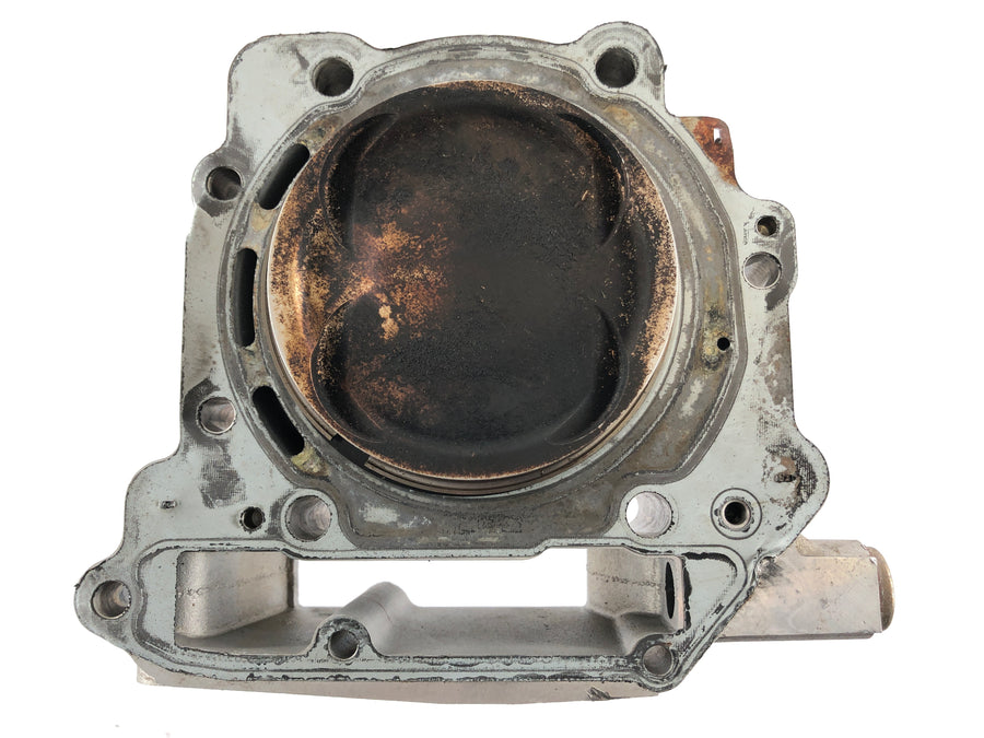 Can Am Spyder SM5 [2009] - Rear Cylinder with Piston