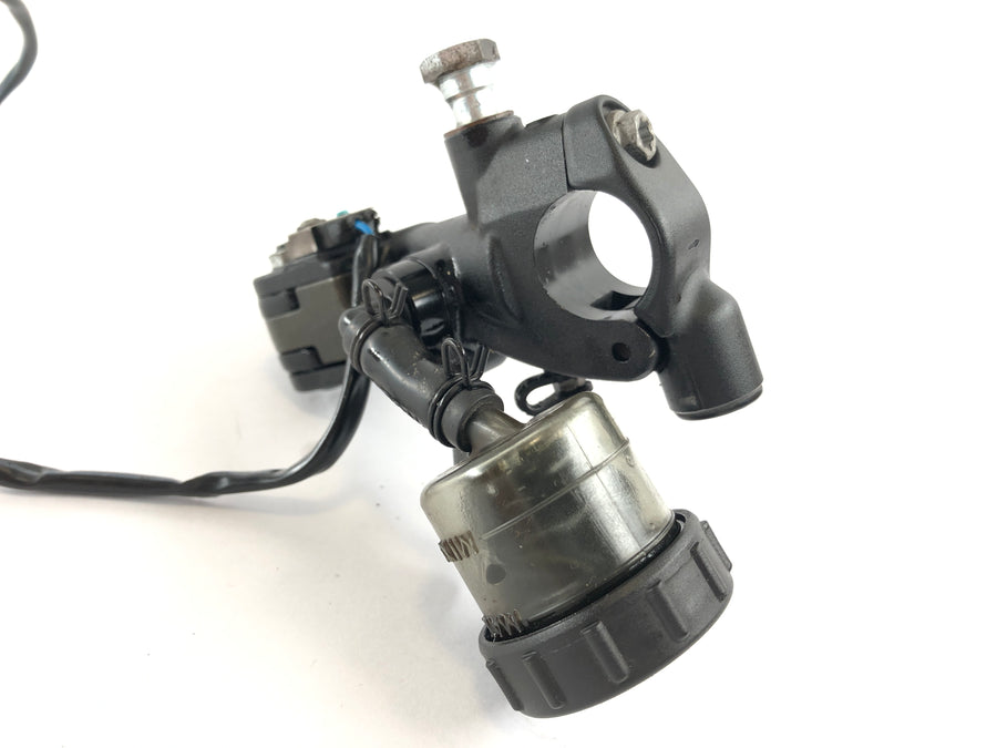 Husqvarna 701 Vitpilen [2018] - clutch pump