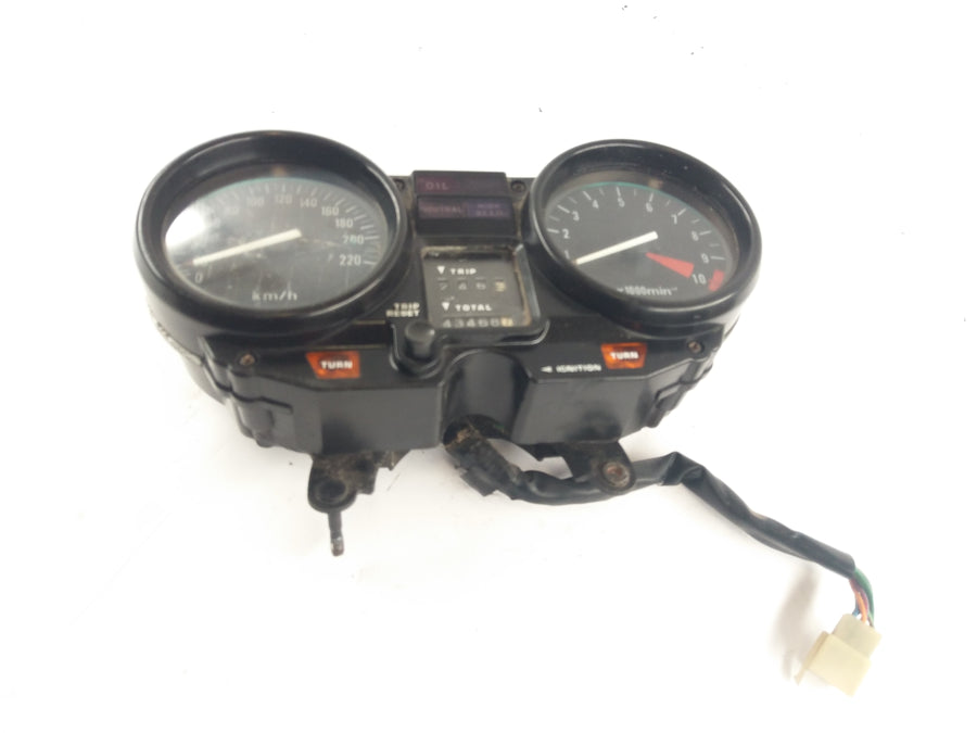 Honda CB 750 Boldor RC04 [1983] - Compteur de vitesse dans le cockpit