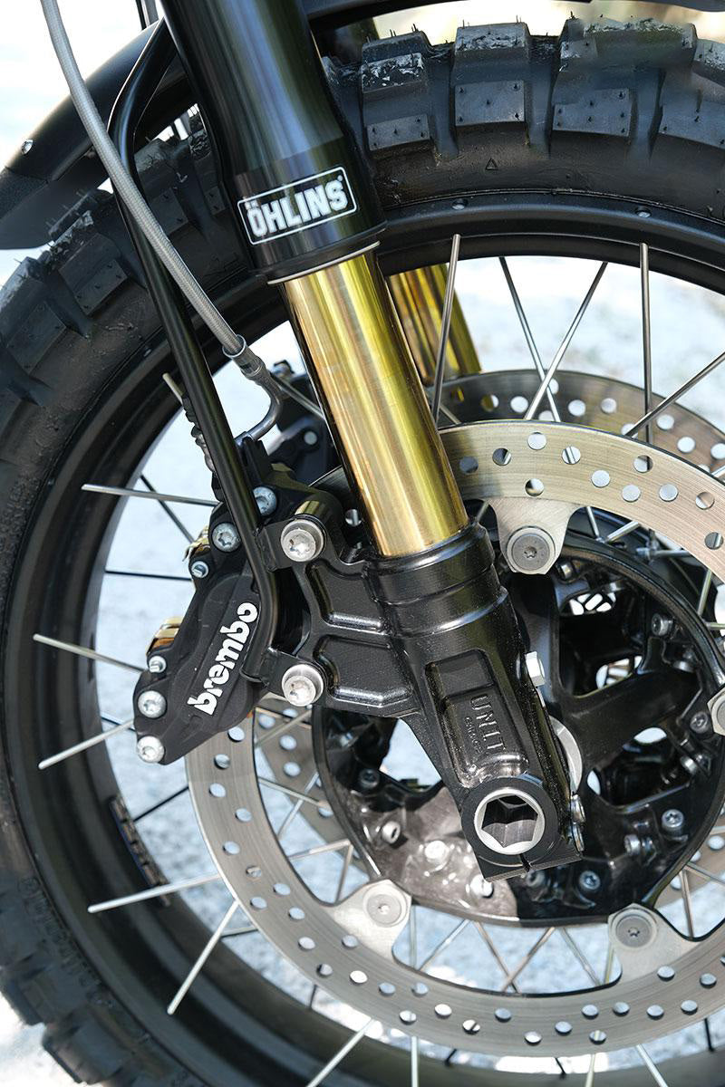 BMW R nineT 1200 Urban G/S (hoher Auspuff) [2017-2023] - Öhlins USD-Gabelsatz + Einheit Garagenplatten und -füße (Standardhöhe)