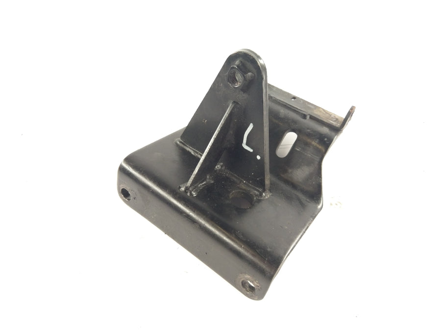 Suzuki Intruder 1500 VL [2000] - Footrest holder front left