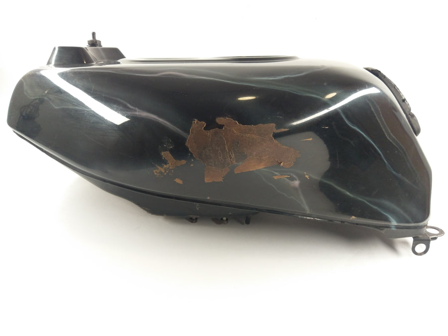 Suzuki GSXR 1100 GV73A [1992] - Tank petrol tank slight dents