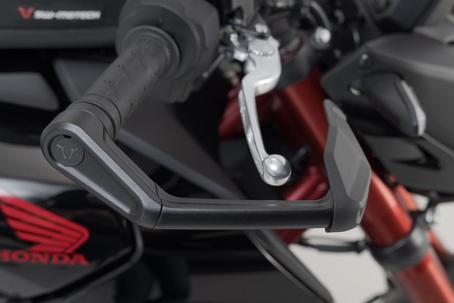 Honda CB 750 Hornet [2023-2024] - Hebelschützer mit Windabweiser – Bild 5