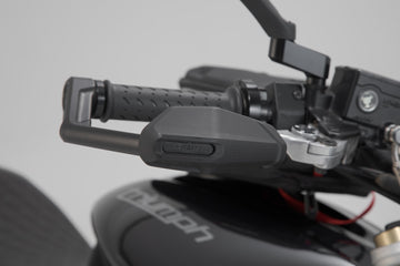 Triumph Street Triple 675 [2013-2015] - Protections de levier avec pare-brise – Image 2