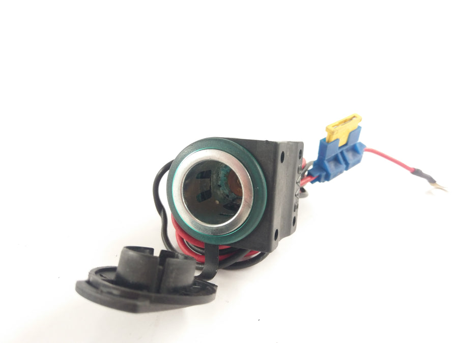 Triumph Daytona 955i T595N [2002] - 12 Volt socket