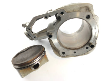 BMW R 1150 GS [2000] - Cylindre avec des pistons à droite