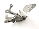 Yamaha YZF R6 RJ03 [2000] - Repose-pied droit avec pédale de frein Repose-pied conducteur-3