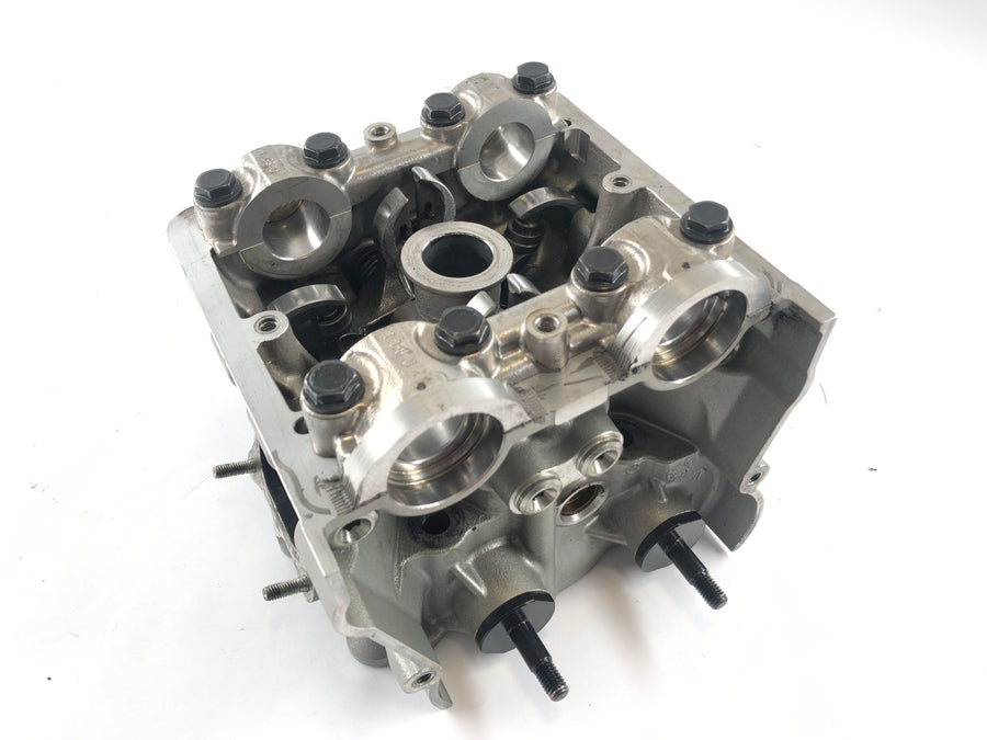 Ducati 1098 S [2007] - Cylinder Head Rear Cylinder