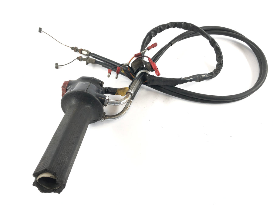Honda CB 550 F [Super Sport] - Handlebar fitting right with throttle grip