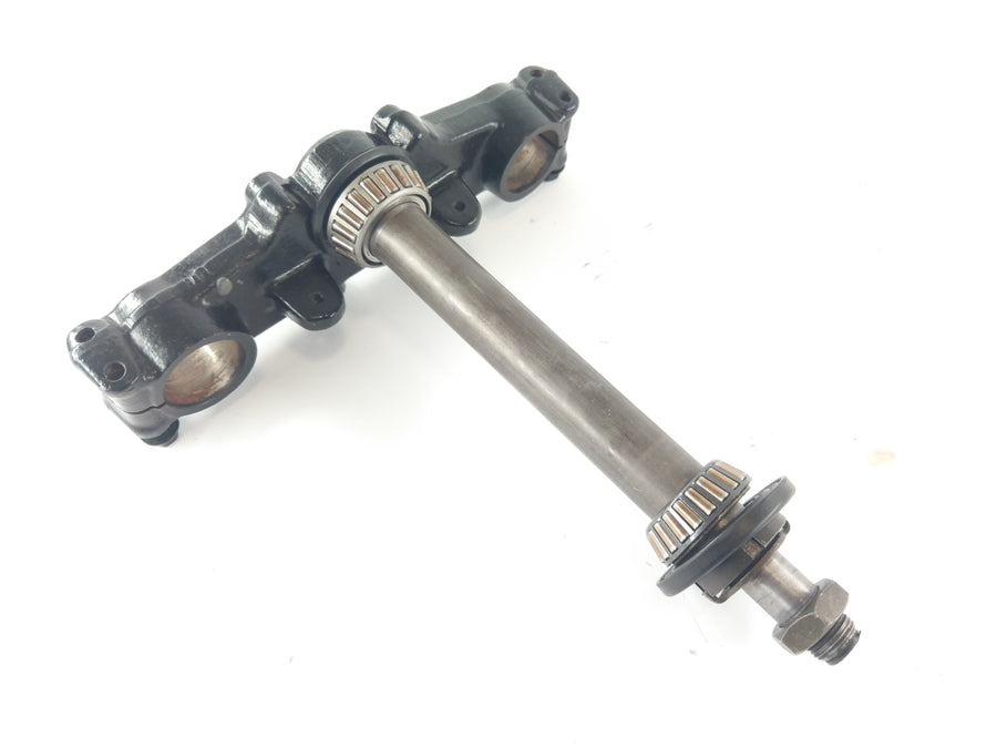 Kawasaki KLR 250 KL 250 D [1985] - lower triple clamp
