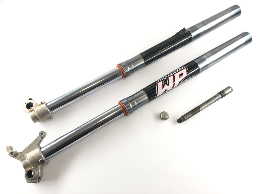 Husaberg FE 501 [2002] - Fourche Fourche télescopique avec axe