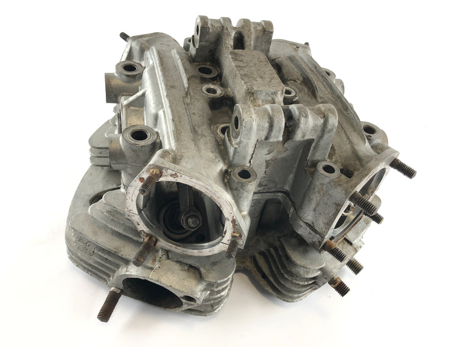 Yamaha XS 650 Type 447 [1975] - Cylinder head