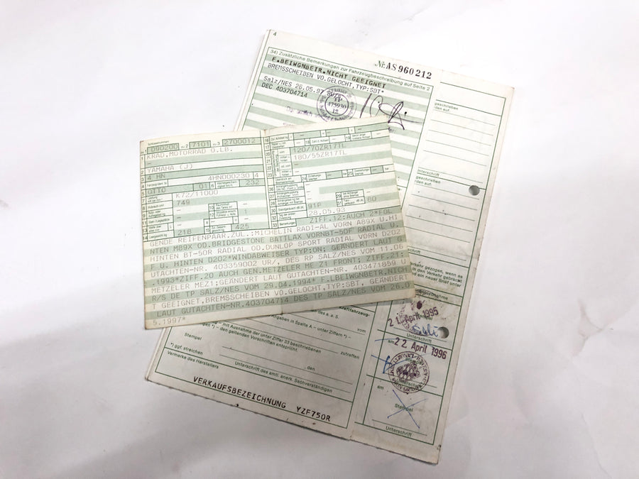 Yamaha YZF 750 R 4HN [1995] - Cadre avec papiers