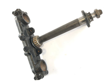 Kawasaki KLR 250 KL250D [1988] - lower triple clamp