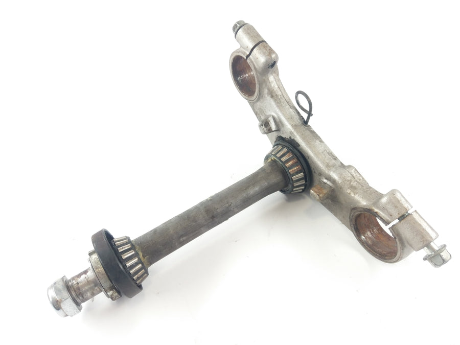 Suzuki GSF 400 GK75B Bandit [1991] - lower triple clamp
