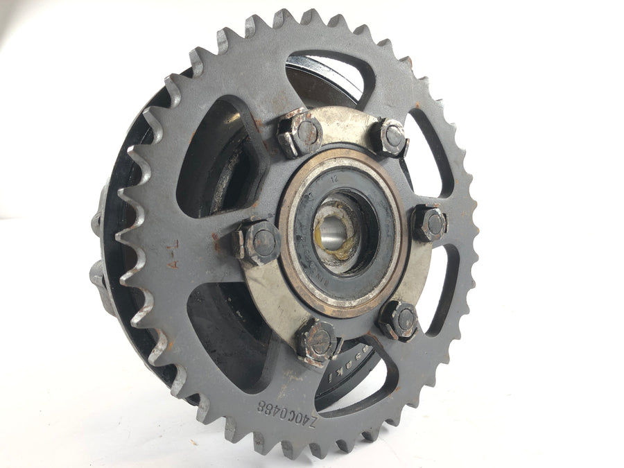 Kawasaki Z 750 E KZ750E [1981] - Sprocket carrier with rear shock absorber and sprocket