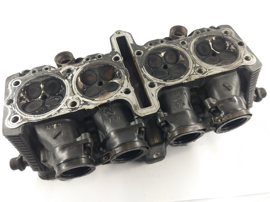 Suzuki GSXR 1100 GV73A [1992] - Cylinder head