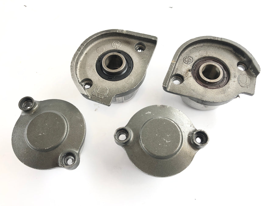 Ducati 888 Strada [1993] - Engine cover vertical cylinder camshaft guide