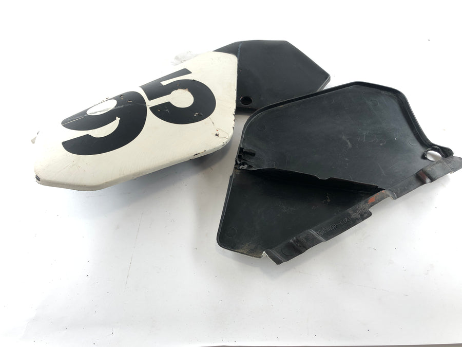 Yamaha DT 125 4BL [1997] - Heckverkleidung Seitenteile links und rechts