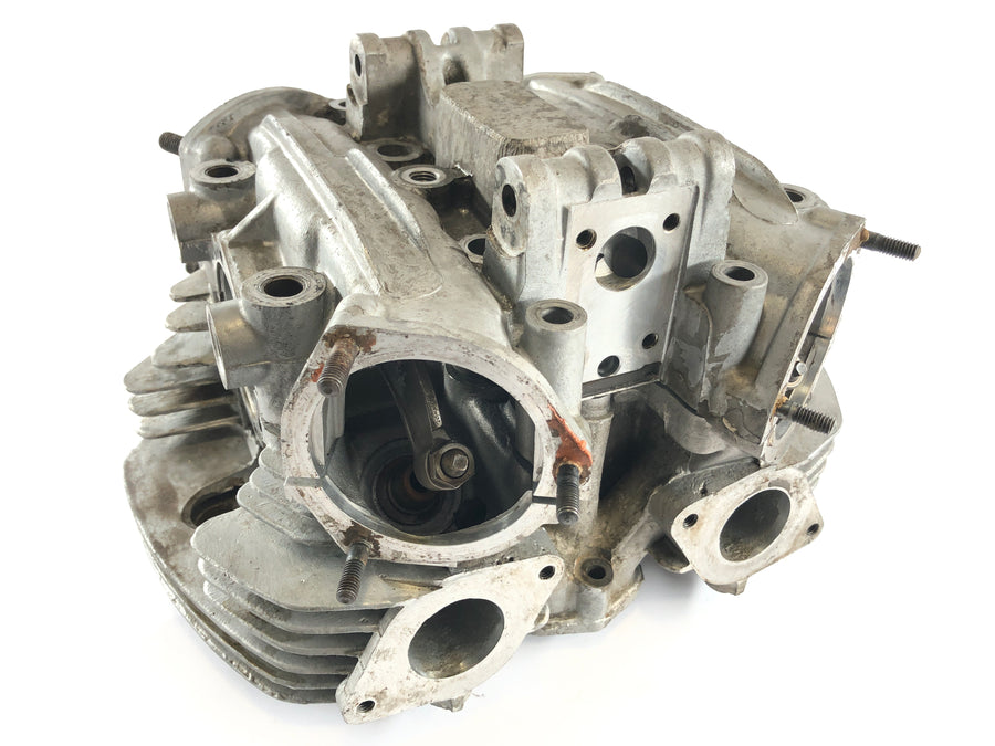 Yamaha XS 650 Type 447 [1975] - Cylinder head