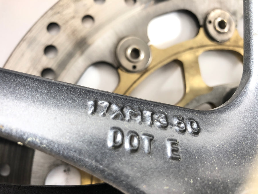 Triumph Speed Triple 1050 515NJ [2005] - Vorderrad Felge Rad mit Bremsscheibe und Reifen